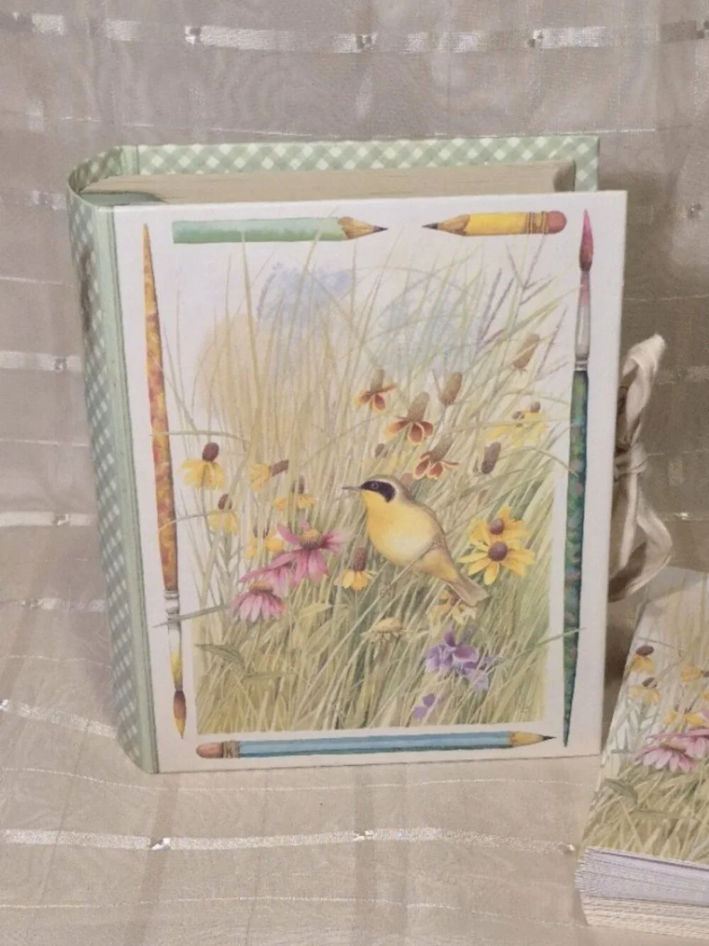 Marjolein Bastin Note Cards & Cardboard Book Shaped Box Ribbon Closure Hallmark